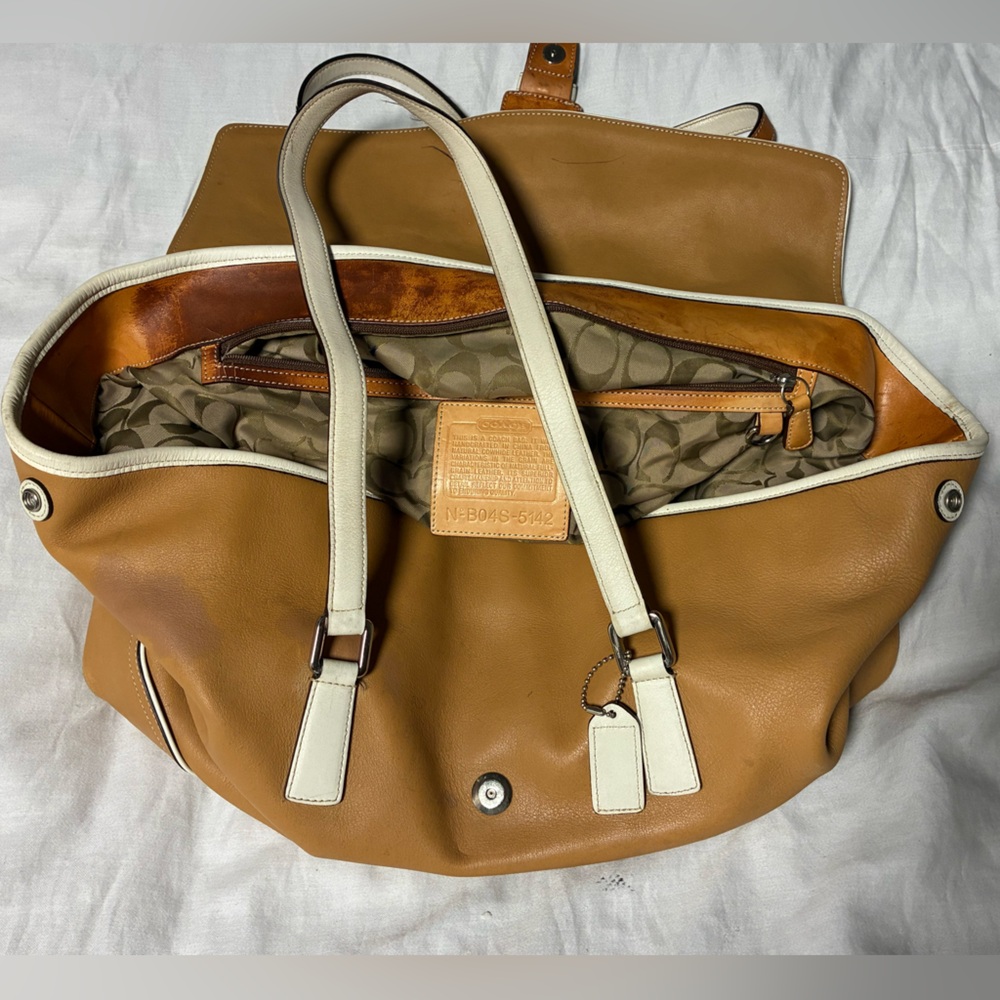 COACH | Leatherware 5142 | Caramel & Cream Leather Satchel | Y2K Equestrian Luxe - Picture 10 of 16
